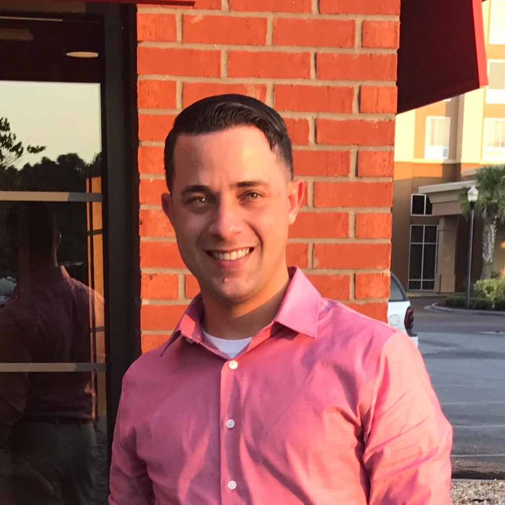 Meet your Posher, Raul - Picture 1 of 4